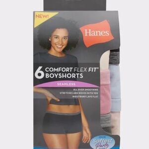 Hanes Seamless Boyshorts in Soft Beige New